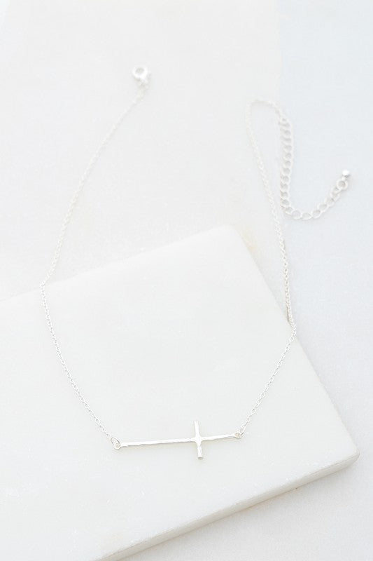 HAMMERED SIDEWAY CROSS NECKLACE