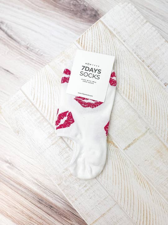 Smooches No Show Socks