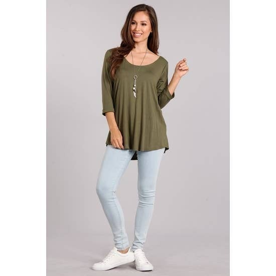 Basic 3/4 sleeve knit top