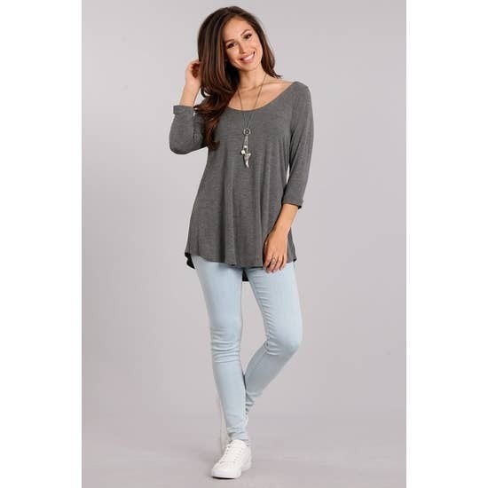 Basic 3/4 sleeve knit top