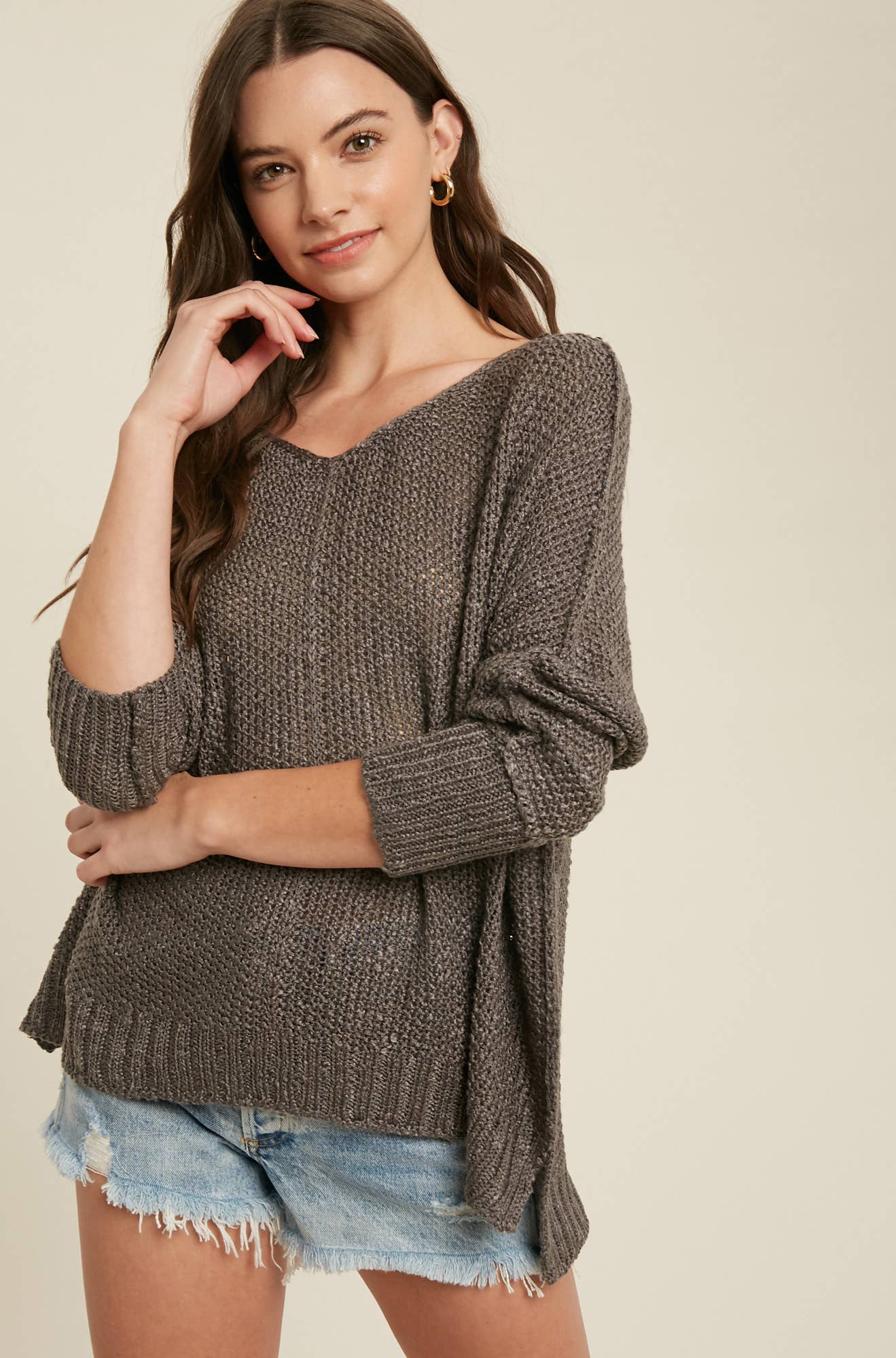 REVERSE SEAM LOOSE FIT SWEATER