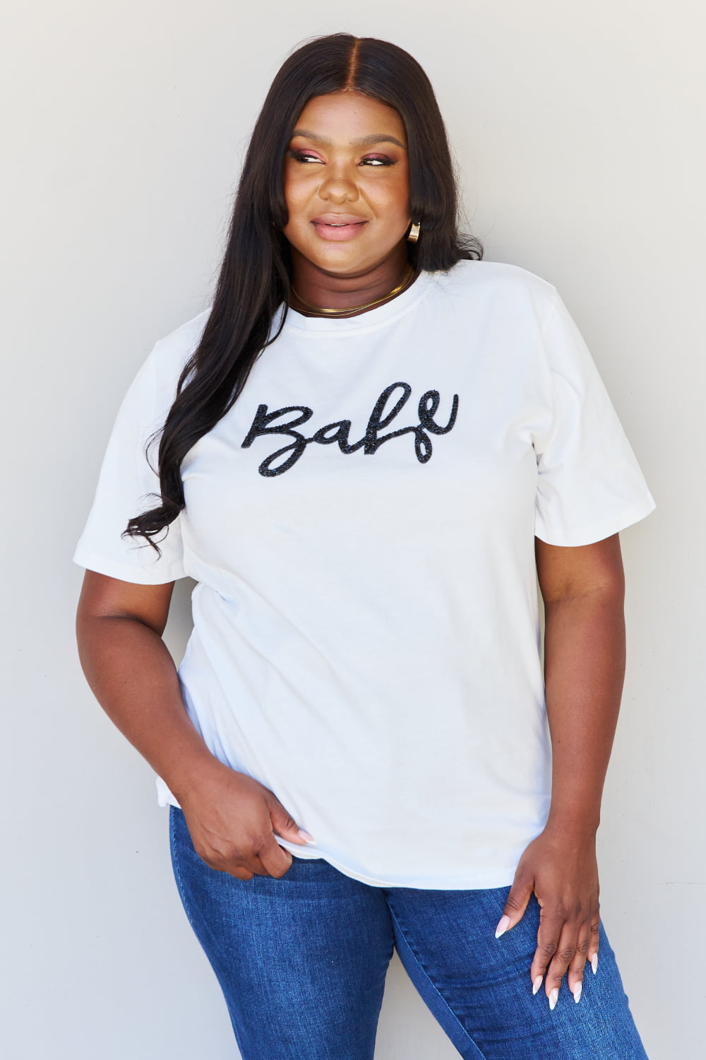 Davi & Dani "Babe" Full Size Glitter Lettering Printed T-Shirt in White