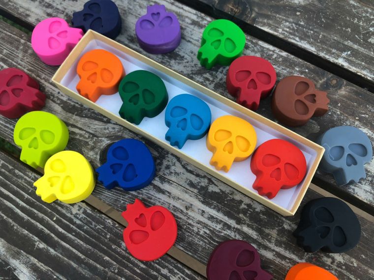 Skull Crayons Gift Box